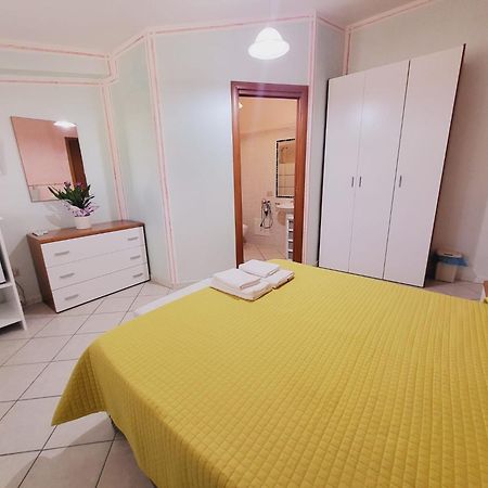 B&B Il Girasole SantʼAnna Arresi Extérieur photo