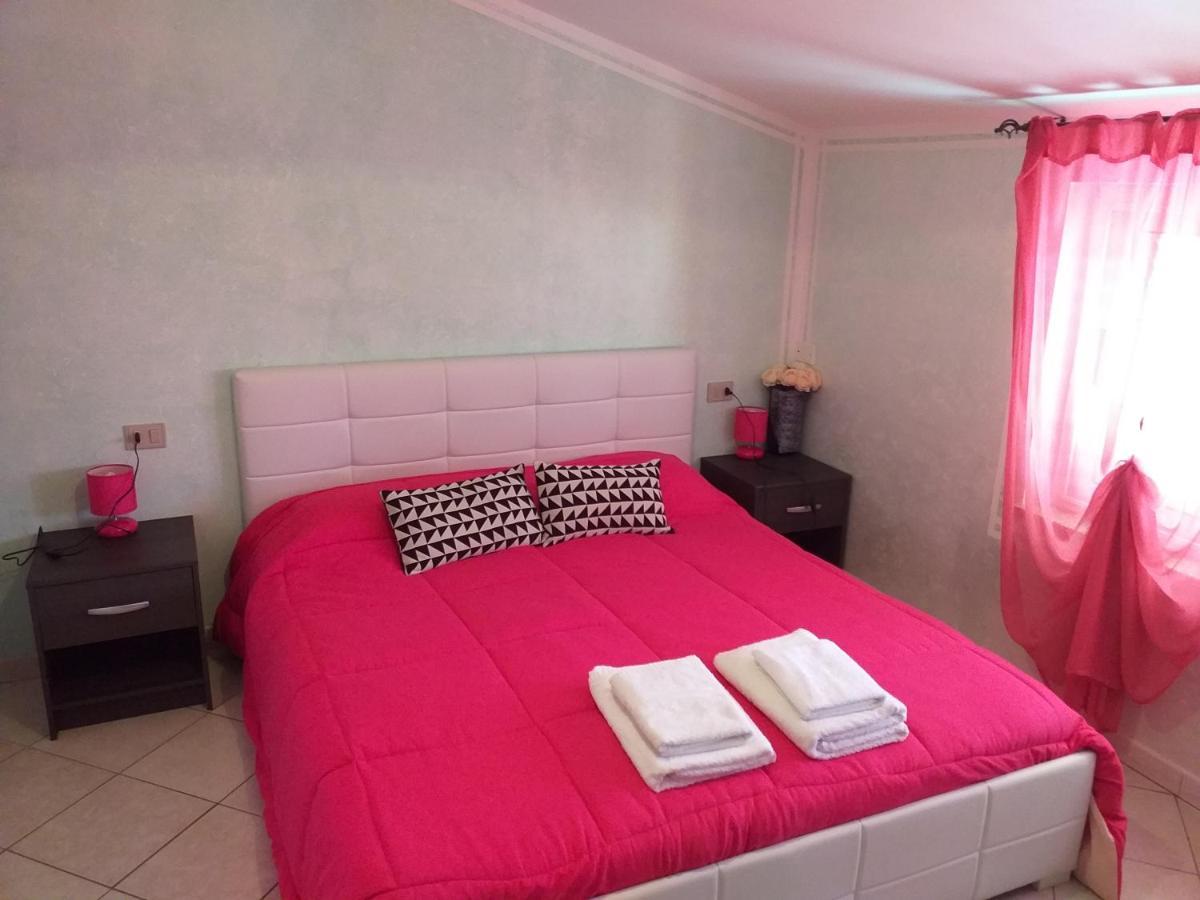 B&B Il Girasole SantʼAnna Arresi Extérieur photo