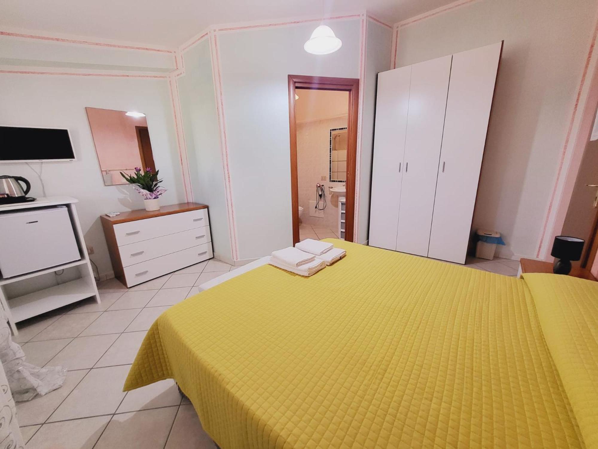 B&B Il Girasole SantʼAnna Arresi Extérieur photo