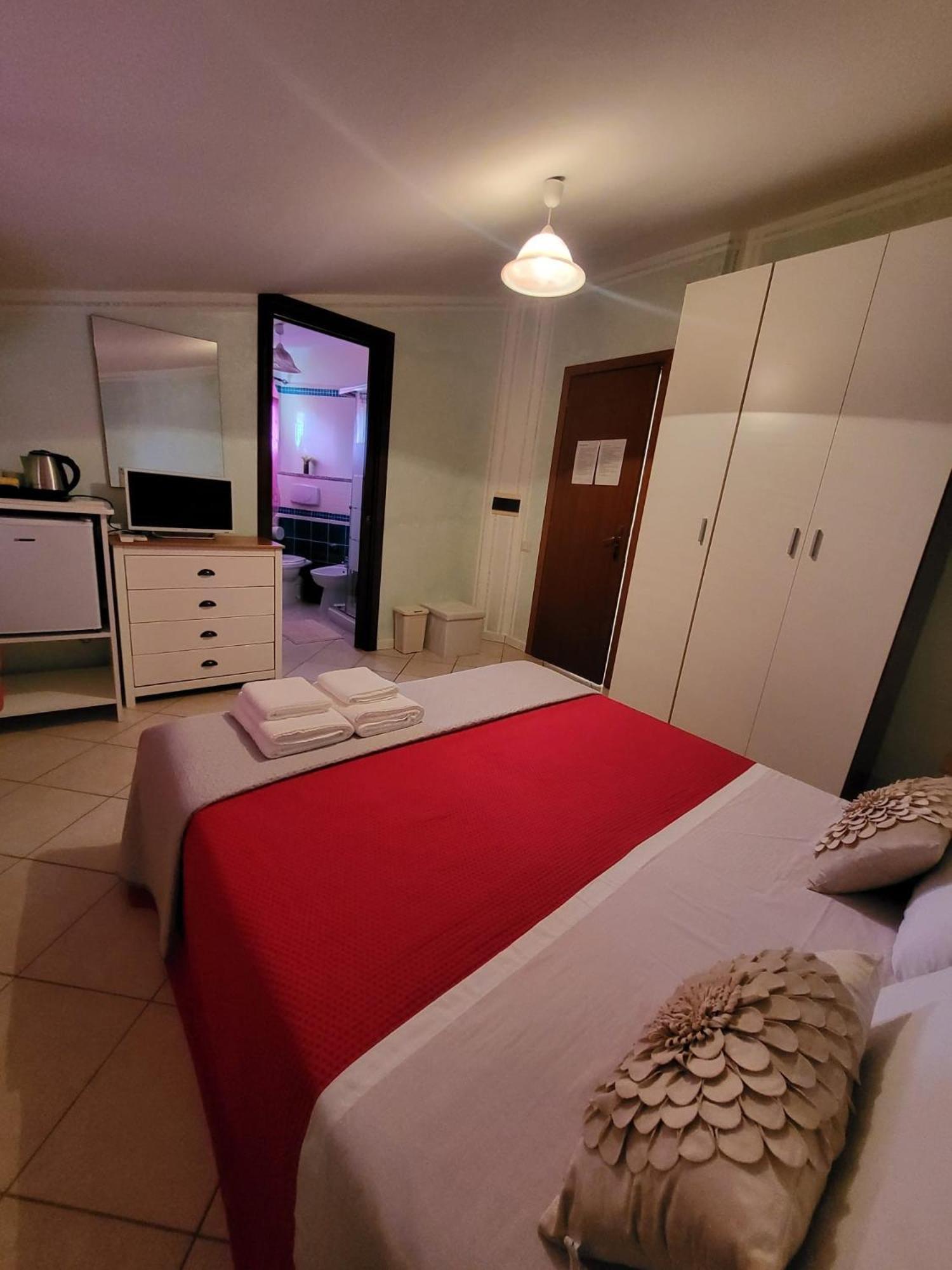 B&B Il Girasole SantʼAnna Arresi Extérieur photo