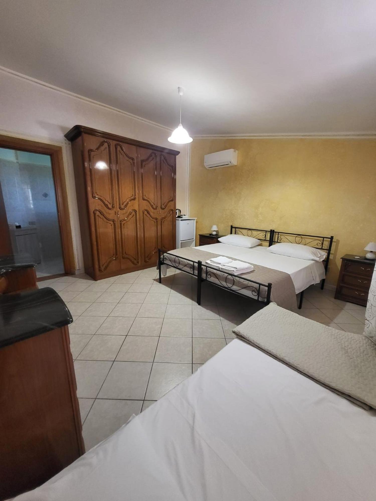 B&B Il Girasole SantʼAnna Arresi Extérieur photo