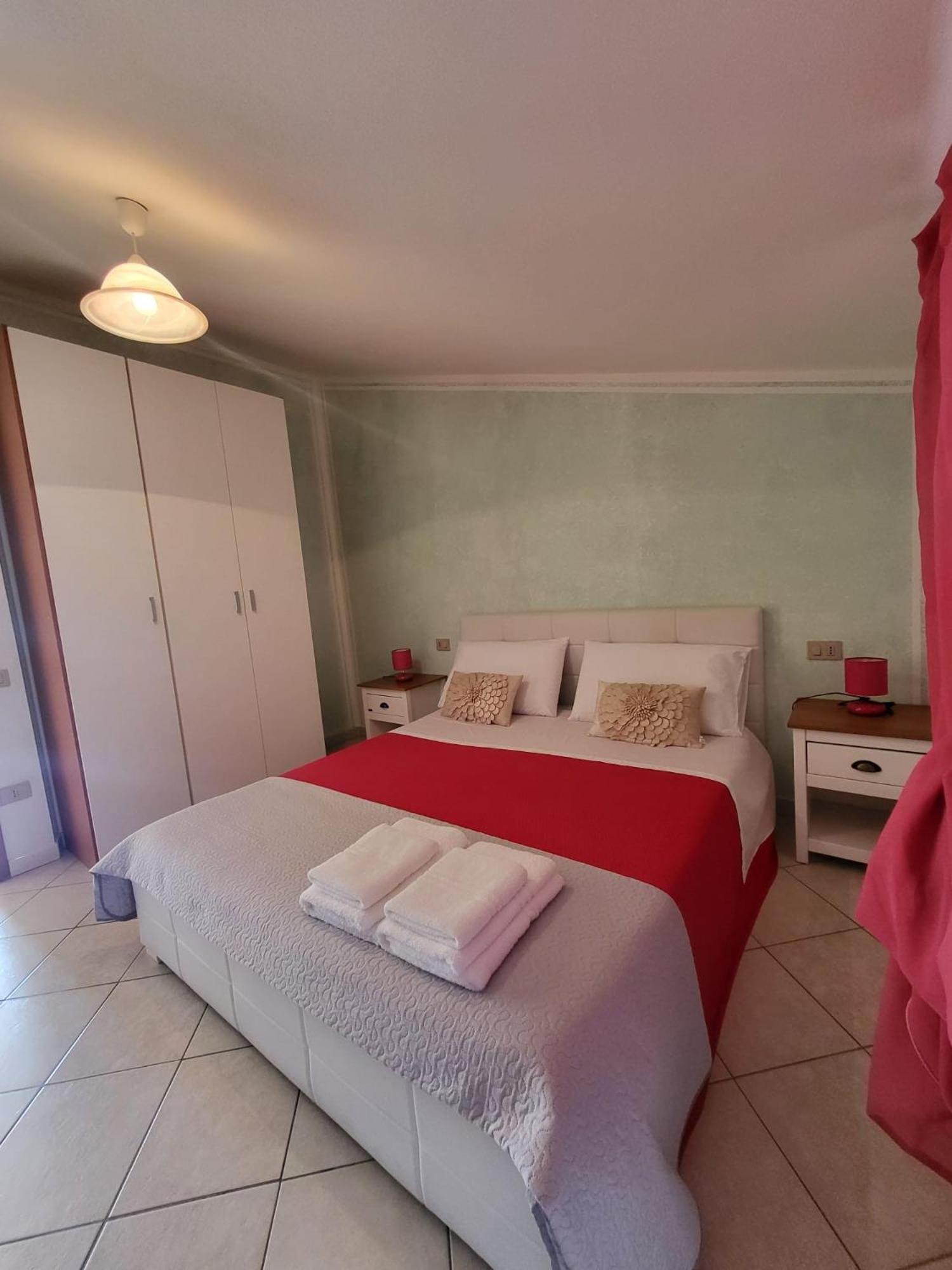 B&B Il Girasole SantʼAnna Arresi Extérieur photo