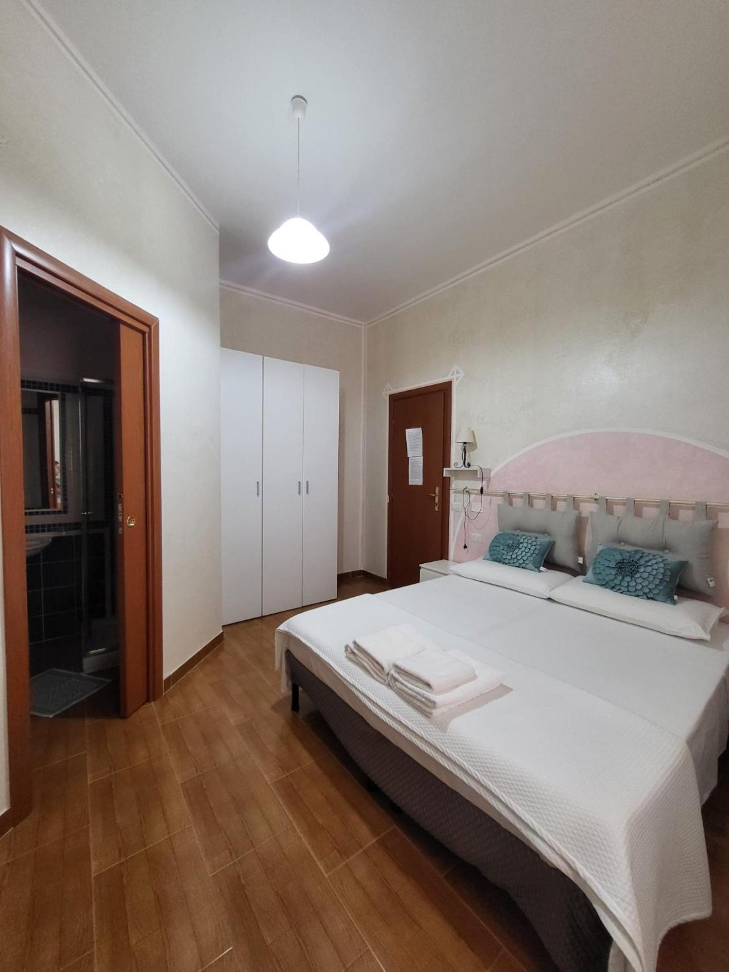 B&B Il Girasole SantʼAnna Arresi Extérieur photo